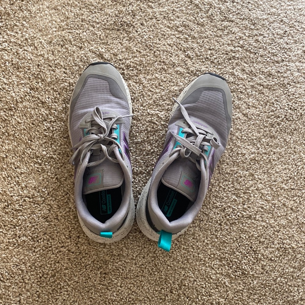 New balance sneakers. Size 8